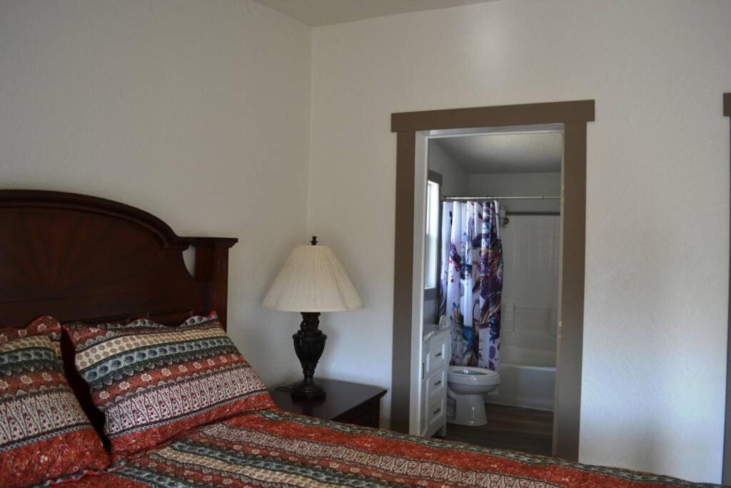 Villa In The Oaks à Three Rivers Extérieur photo